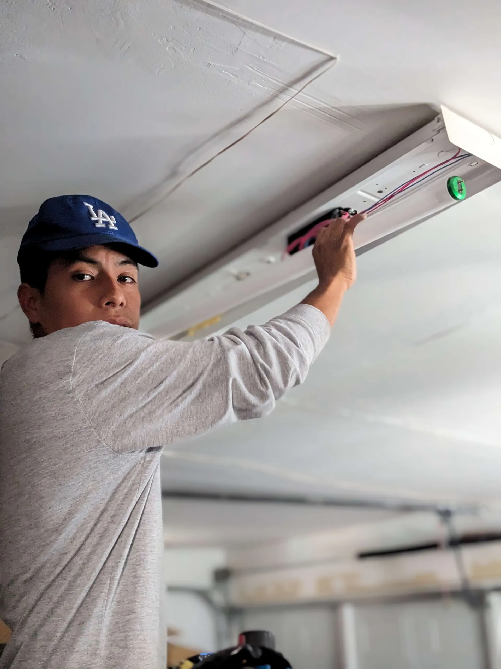 led_light_installation