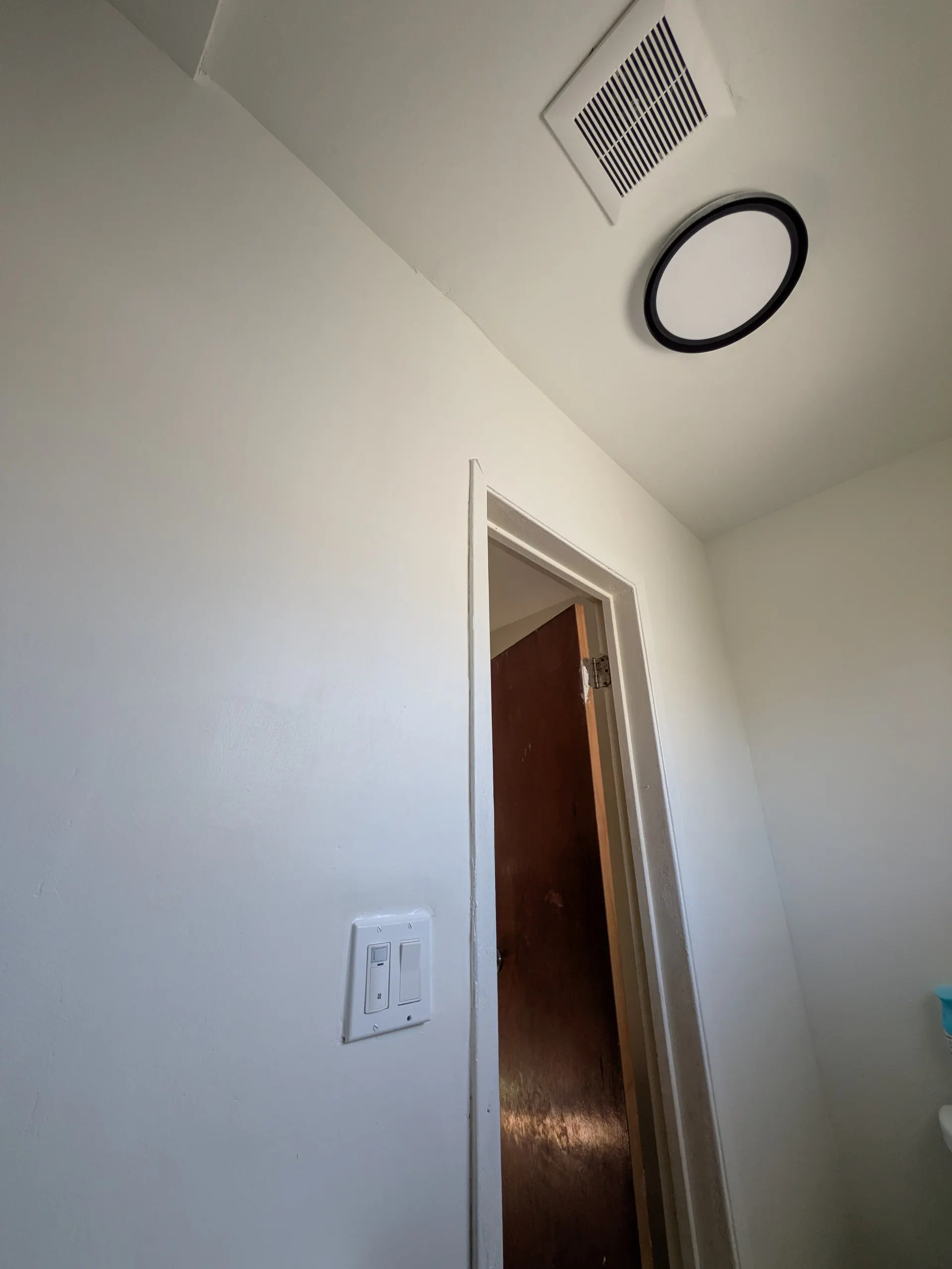 Installing a Leviton Humidity Sensor Switch — Automatic Bathroom Exhaust in Los Angeles